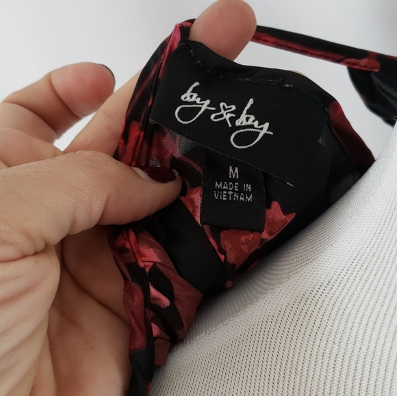 🎄by & by floral top🎄 red and black cold shoulder - Picture 3 of 8